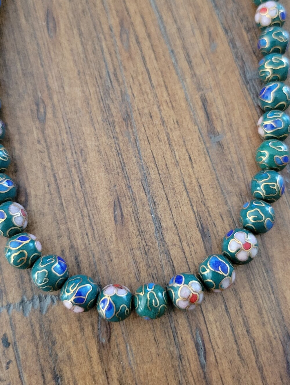 Vintage Green Cloisonne Beaded Necklace - Picture 4 of 7
